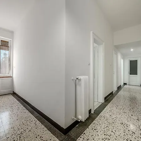 Appartement Ferrari - Stazione E Centro Modène