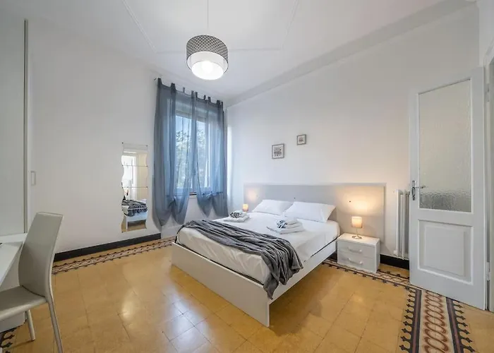 Ferrari - Stazione E Centro Citta Apartment *