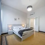 Ferrari - Stazione E Centro Citta Appartement Modena