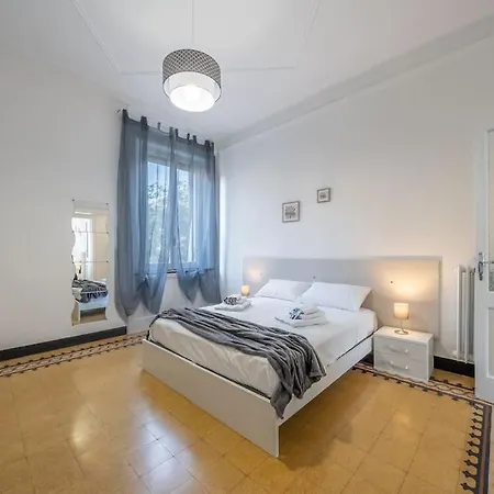 Ferrari - Stazione E Centro Citta Apartment *