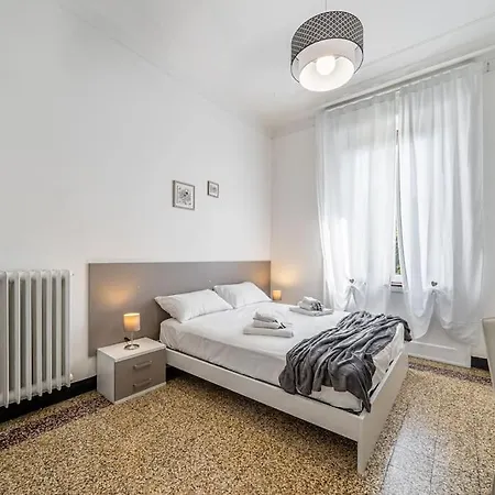 Appartement Ferrari - Stazione E Centro Citta Modena