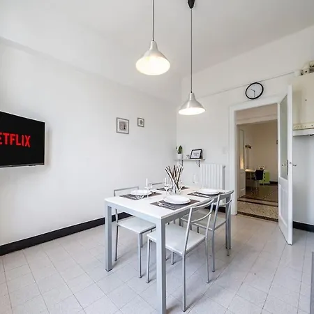 Ferrari - Stazione E Centro Citta Modena