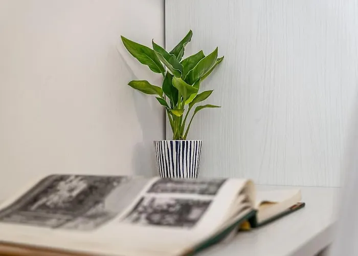 Apartment Ferrari - Stazione E Centro Citta *