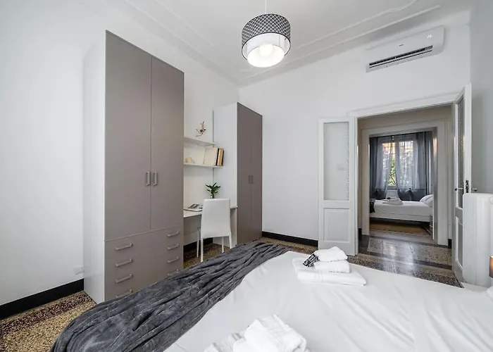 Ferrari - Stazione E Centro Citta Apartment Modena