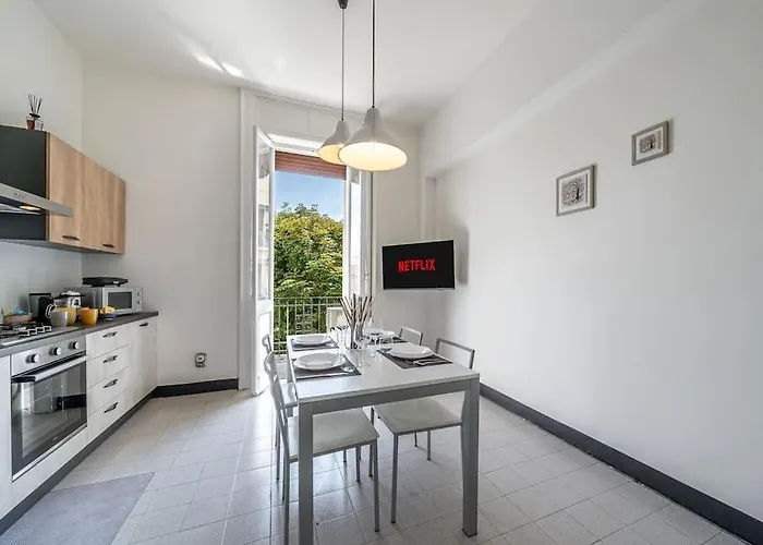 Ferrari - Stazione E Centro Citta