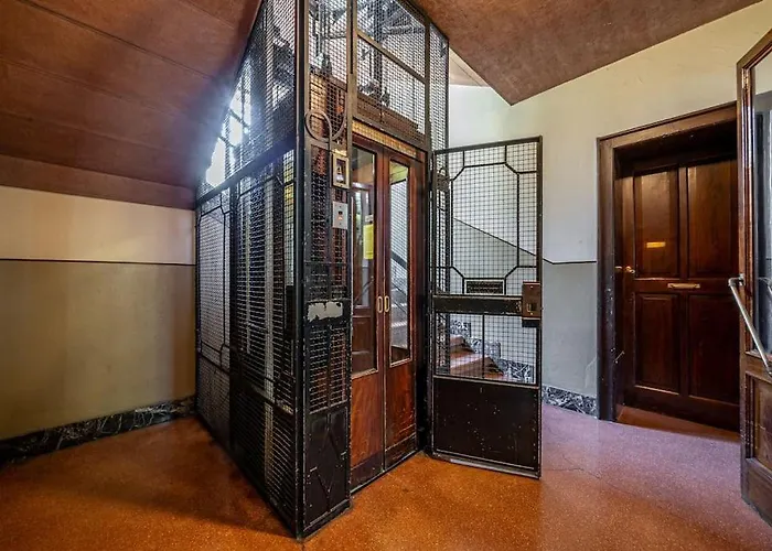 Ferrari - Stazione E Centro Citta Apartment Modena